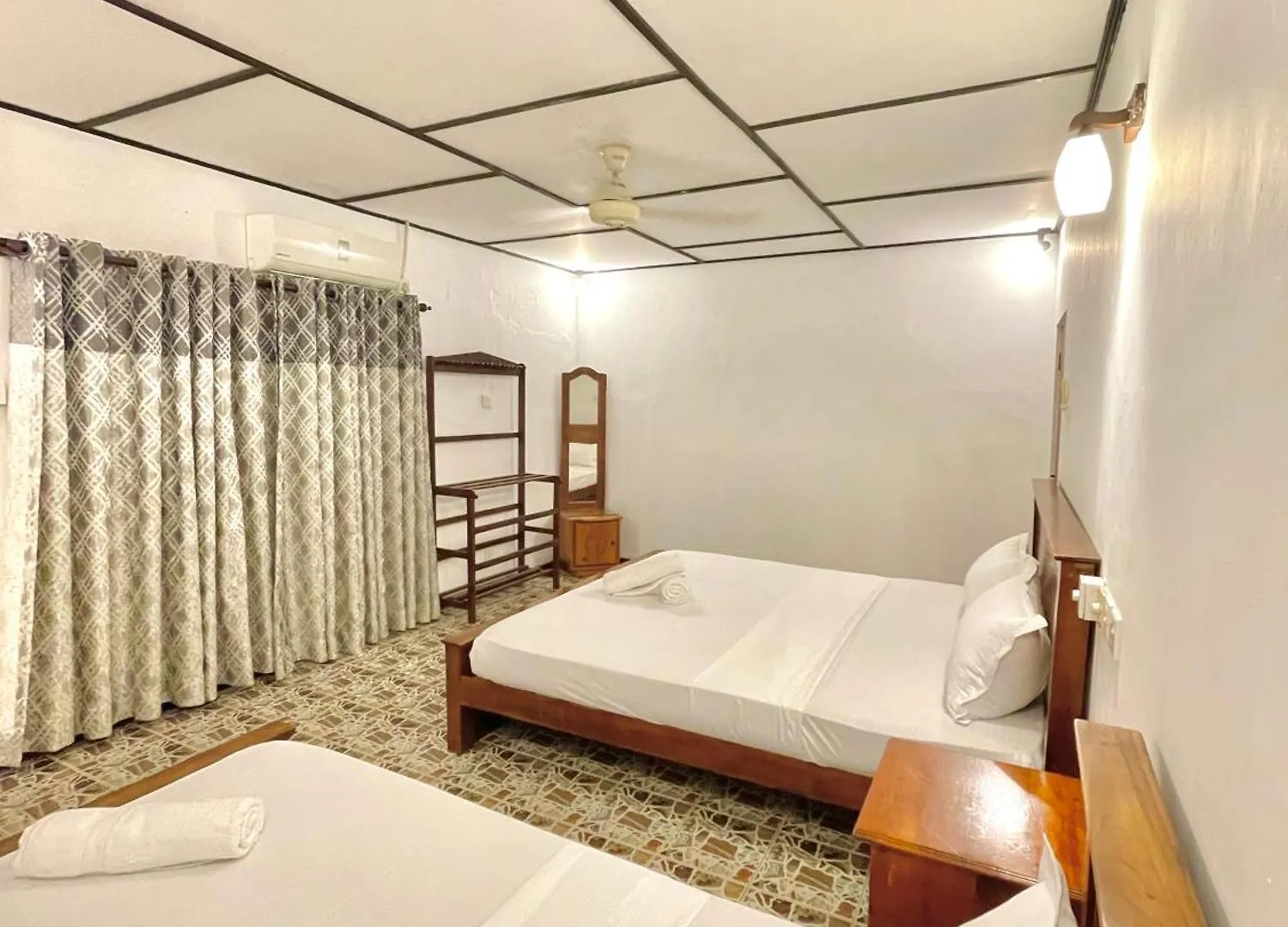 Bed & Breakfast Dewceylon Villa Negombo